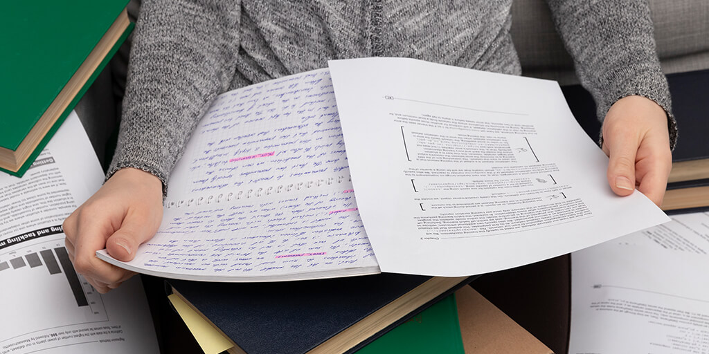 Difference between TOEFL and IELTS